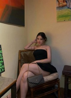 Zuliana - escort in Jakarta Photo 1 of 4