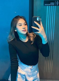 Zuna - puta in Surabaya Photo 1 of 9