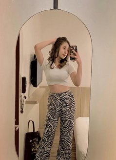 Zuna - puta in Surabaya Photo 8 of 9