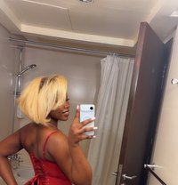 Zuri Bloom available 4pm -1am - escort in Abu Dhabi