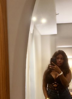 Zuri - escort in Abidjan Photo 1 of 1