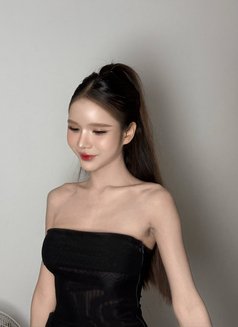 Zuri - escort in Taipei Photo 8 of 8