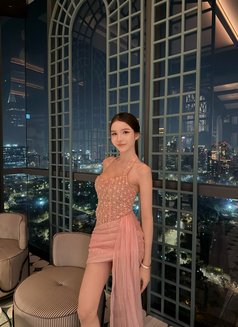 Zuri - escort in Taipei Photo 9 of 10