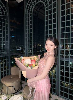 Zuri - escort in Taipei Photo 10 of 10