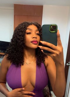 Zuri - escort in Ko Samui Photo 1 of 3