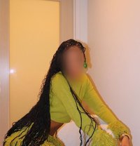 Zurii - companion in Nairobi