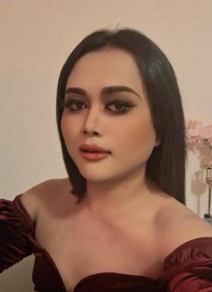 Zuzi - Acompañantes transexual in Al Manama Photo 3 of 5