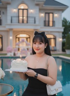 Zuzu - puta in Khobar Photo 5 of 5