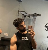 Zyn - Male escort in Mumbai
