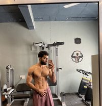 Zyn - Male escort in Mumbai