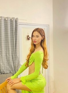 Zyzylee Big Dick - Transsexual escort in Kuala Lumpur Photo 2 of 5